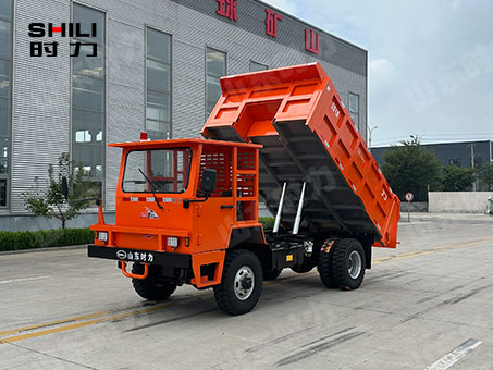  12噸井下運輸車(四驅(qū)帶簡易駕駛室)